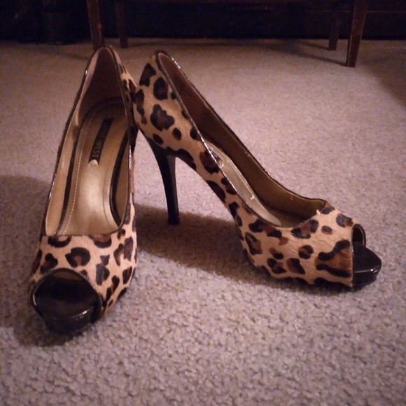 Nine West leopard print heels - Picture 9 of 9